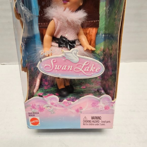 New Swan Lake Kerstie as the Merry Mouse Mini Doll Barbie Kelly Red B2839 Mattel - Picture 7 of 11